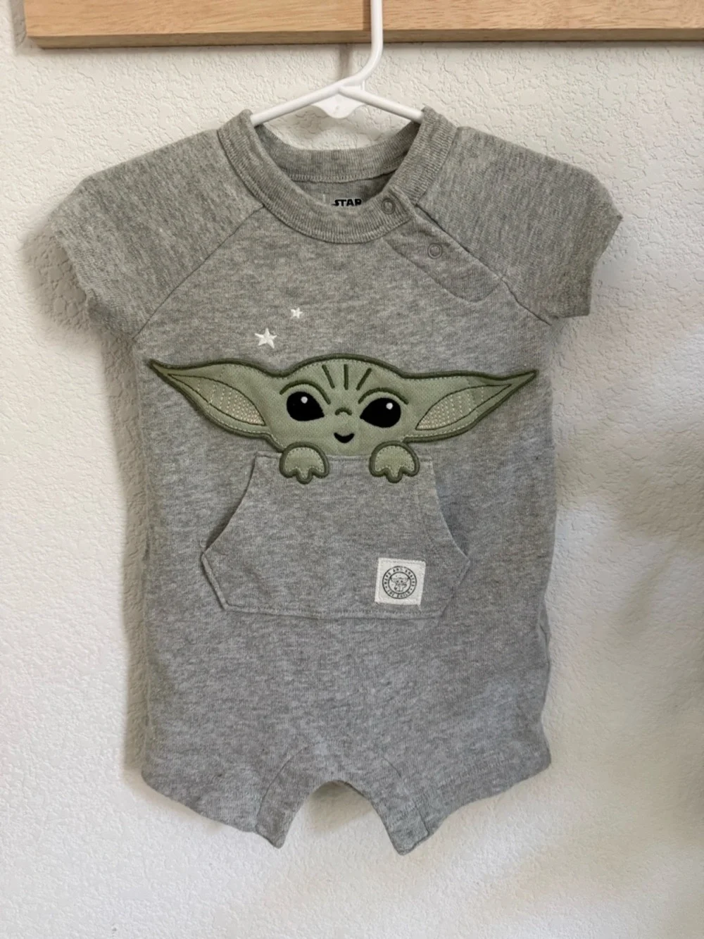 GAP Gray Short Sleeve Baby Yoda One-Piece